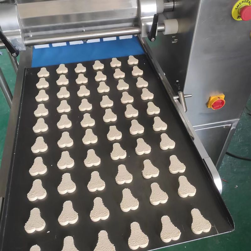 Producenci produkują bezpośrednią sprzedaż 304 automatycznej maszyny do ciasteczek drutu do cięcia maszyny do ciasteczek chipsy do przekąsek sprzęt maszyny